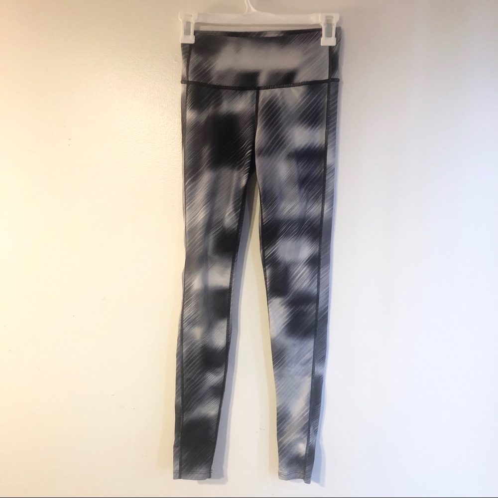 Athleta Black and White Workout Leggings